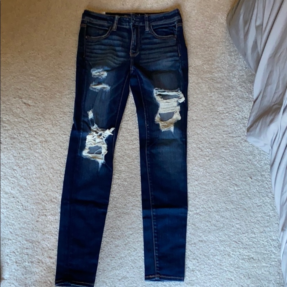 Addison Rae American eagle jeans - Picture 2 of 4